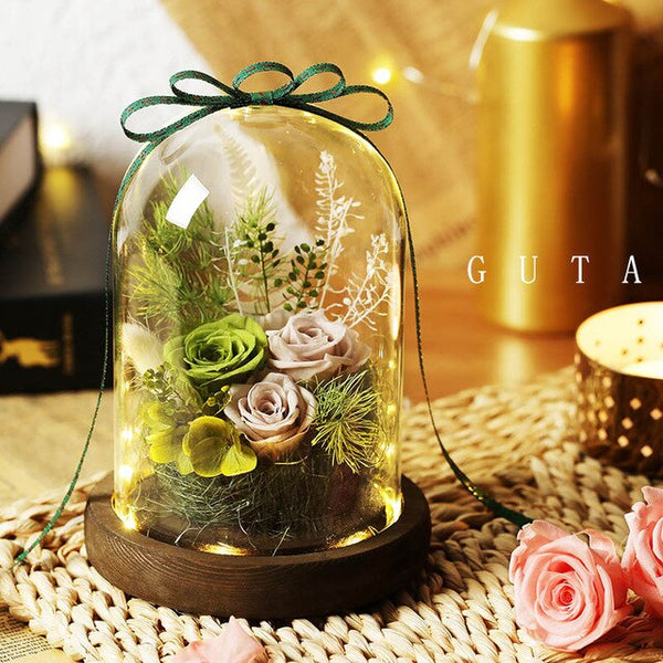 Rose Éternelle sous Cloche en Verre