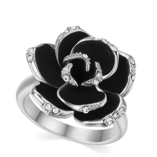 bijoux argenté en forme de rose noire
